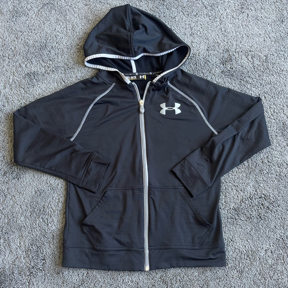🏀Under Armour (M) Black Zip Up Hoodie🏀